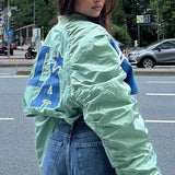 Chaqueta con estampado de letras de estilo urbano