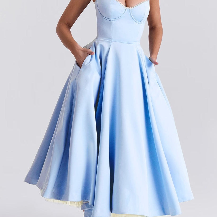 Vestido de noche largo con escote en pico y detalles abullonados