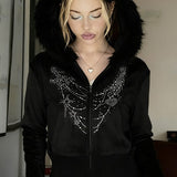 Sudadera gótica con capucha de corte entallado con paneles de piel y diamantes de imitación.