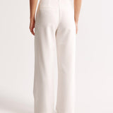 Pantalones Lara: elegantes y cómodos para un estilo sin esfuerzo
