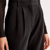 Pantalones Lara: elegantes y cómodos para un estilo sin esfuerzo