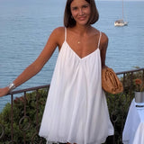Vestido mini de tirantes liso, plisado y fluido