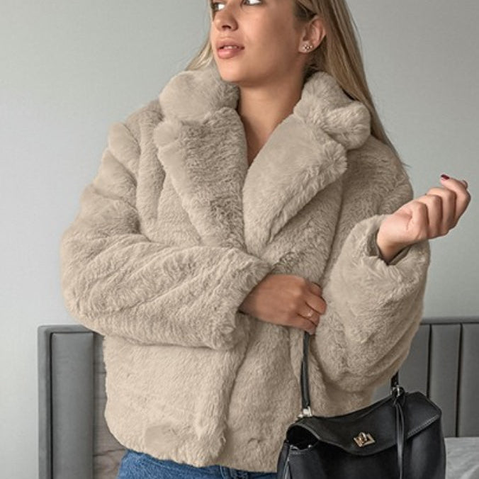 Abrigo minimalista holgado de polar liso
