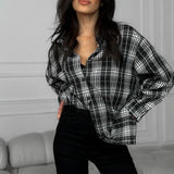 Blusa casual a cuadros estilo vintage