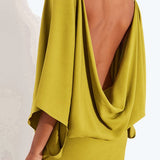Minivestido holgado con espalda baja y cuello vuelto