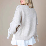 Sudadera oversize con paneles y lazo 3D
