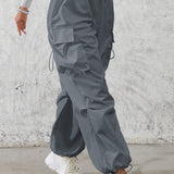 Pantalones cargo urbanos modernos e informales
