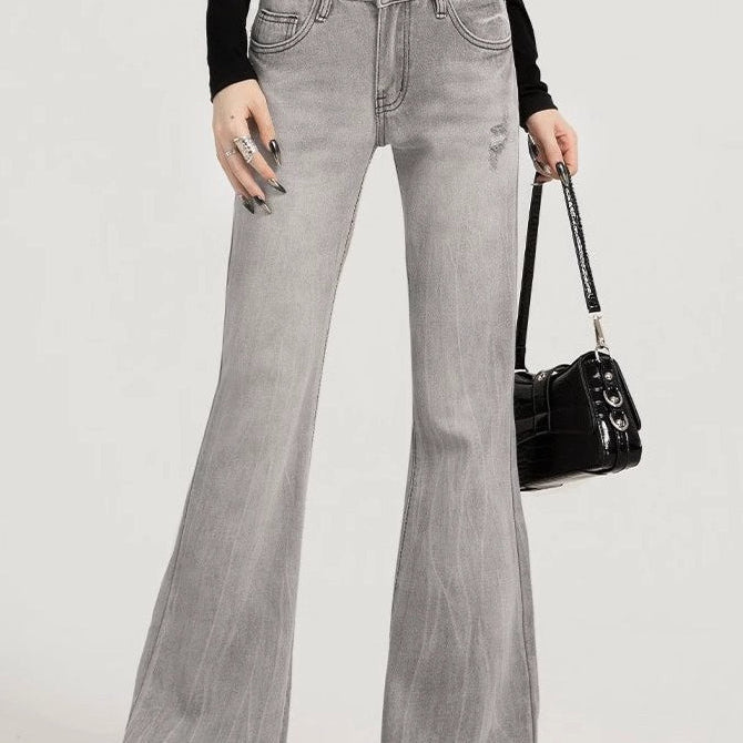 Vaqueros bootcut ajustados y versátiles en gris humo