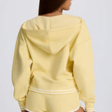 Sudadera informal con cuello en V