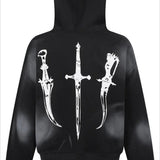 Sudadera informal con estampado urbano y ribete de piel.