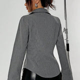 Blusa tipo cárdigan de rayas con botones delanteros y manga larga