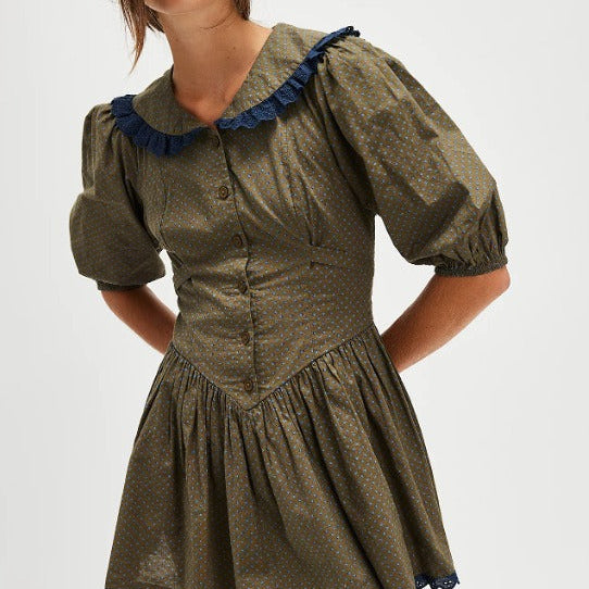 Vestido mini vintage de lunares con cuello Peter Pan y mangas abullonadas