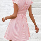 Vestido de mujer - Escote cruzado - Mangas con volantes - Cintura ajustada - Falda acampanada