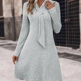 Viuda - Hermoso vestido corto con un patrón impresionante.
