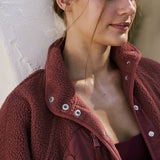 Chaqueta ligera de sherpa informal