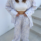 Conjunto de dos piezas: camisa y pantalón retro floral.