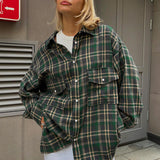 Blusa de cuadros de largo medio con bolsillos dobles
