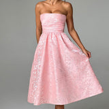 Vestido de noche trapecio sin tirantes en jacquard liso