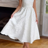 Elegante vestido de noche sin tirantes