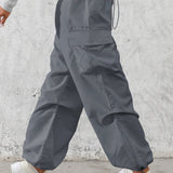 Pantalones cargo urbanos modernos e informales