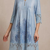 Vestido de mujer - Estilo bohemio - Largo midi - Mangas 3/4 con ribete de encaje - Escote en pico abotonado - Bordado