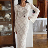 Vestido largo de punto jacquard con estampado de rombos y mangas largas