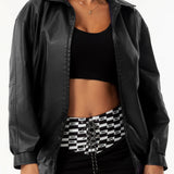 chaqueta de cuero con solapas extragrandes