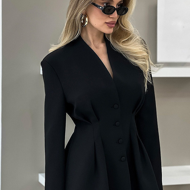 Blazer con escote en V y cintura ajustada