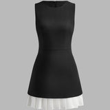Vestido corto plisado sin mangas - Corte ajustado - Escote alto - Elegante y chic