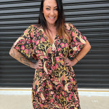 Vestido de mujer - Estampado floral - Corte acampanado - Cuello en V - Mangas cortas con volantes