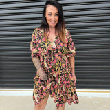 Vestido de mujer - Estampado floral - Corte acampanado - Cuello en V - Mangas cortas con volantes