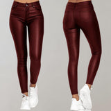 Pantalones de cuero elegantes y cómodos para mujer.