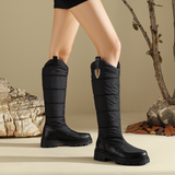 Botas hasta la rodilla para mujer – Corte ajustado – Acabado brillante – Detalles acolchados – Suela con tacos