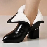 Botines de mujer – Tacón bloque – Punta redonda – Botones decorativos – Acabado texturizado