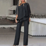 Conjunto de dos piezas para mujer: Top asimétrico fluido y pantalón ancho elegante.