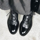 Botas de piel para mujer - Punta puntiaguda - Tacón bajo - Cordones ajustables - Cómodas
