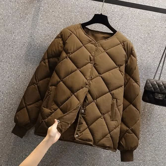 Chaqueta acolchada elegante, ligera y versátil para mujer.