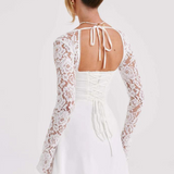 Minivestido de mujer – Corte entallado – Mangas largas de encaje – Escote corazón