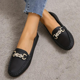 Mocasines de mujer - Piel suave - Detalle de hebilla metálica - Planos y cómodos