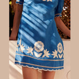 Vestido corto para mujer - Bordado floral - Mangas abullonadas - Corte casual ajustado