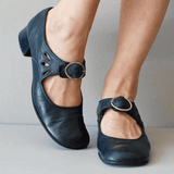 Sandalias de piel para mujer – Punta cerrada – Tacón bajo – Hebilla ajustable – Recortes