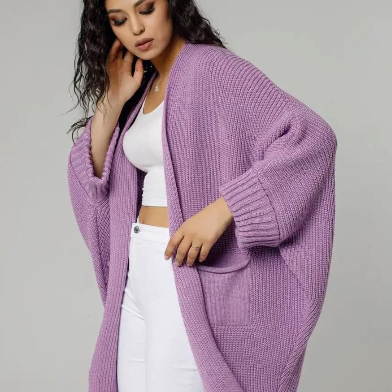 Cárdigan de mujer – Corte oversize – Punto acanalado grueso – Bolsillos delanteros – Frente abierto
