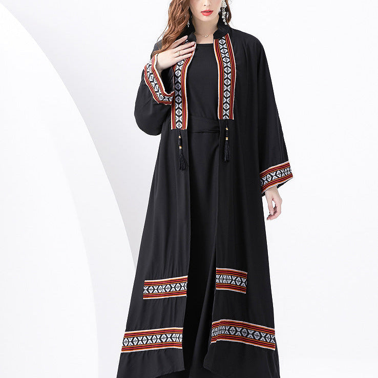 Vestido largo de mujer – Corte fluido – Detalle de tejido étnico con borlas