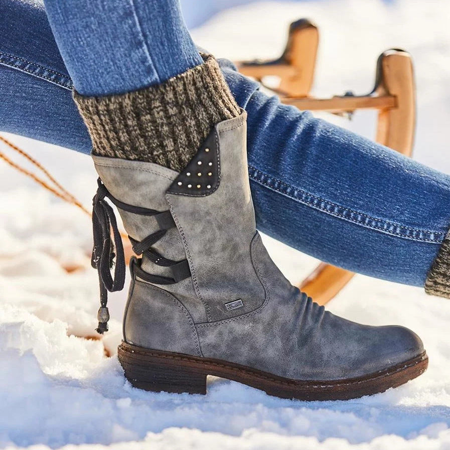 Botines de mujer – Ante – Suela plana – Detalle de hebilla – Comodidad casual
