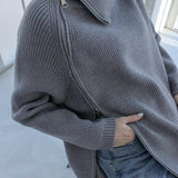 Suéter de punto para mujer – Corte oversize – Cuello ancho – Cierre de cremallera asimétrico