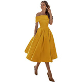 Vestido de mujer con hombros descubiertos - Corte entallado - Falda acampanada - Elegante y sofisticado
