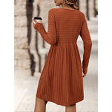 Vestido de mujer – Punto suave – Corte holgado – Mangas largas – Cuello en pico