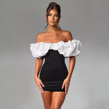 Vestido corto de mujer – Corte ajustado – Hombros descubiertos – Elegante cuello con volantes