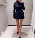 Vestido mini de mujer – Corte entallado – Mangas largas – Cuello alto – Estilo estructurado