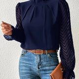 Blusa de mujer – Corte holgado – Cuello alto plisado – Mangas largas en voile de espiga